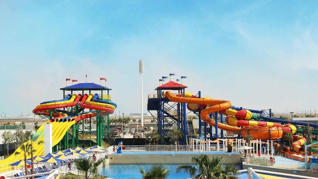 صورة تظهر بعض الألعاب في مجمعات دبي الترفيهية